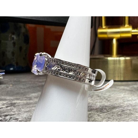 Ring Bomb Party Ring, NWOT, size 6, opaque looking stone silver color band - Picture 2 of 7